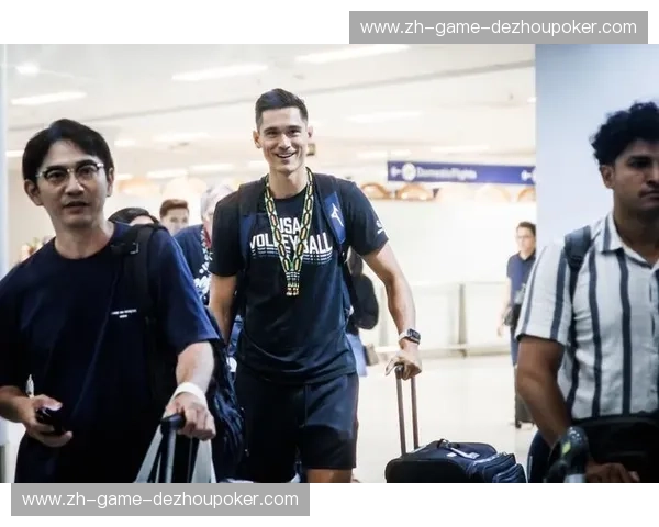 丹麦克里斯滕森安德森搭档 中场保护不足放大防线压力